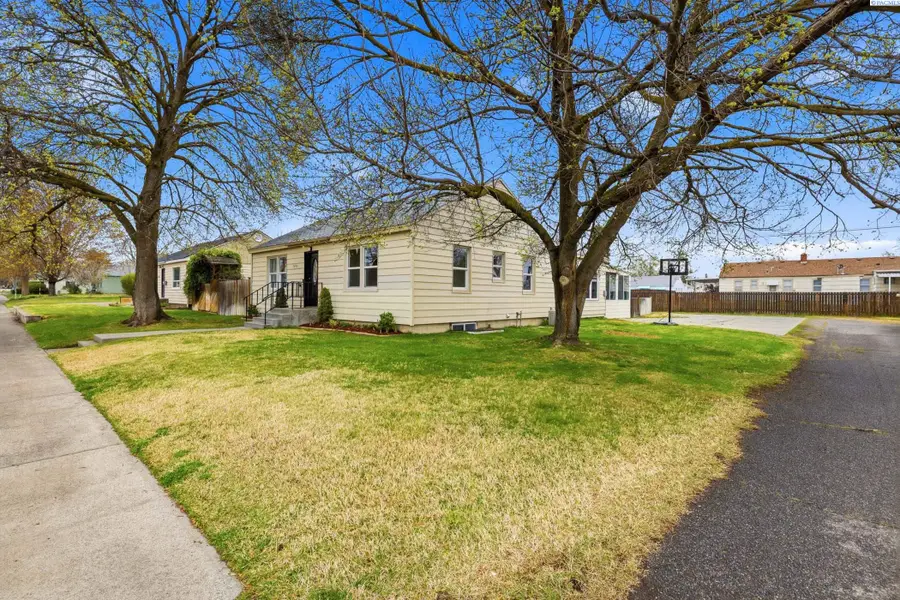 1432 Goethals Dr, Richland, WA 99354 - #2