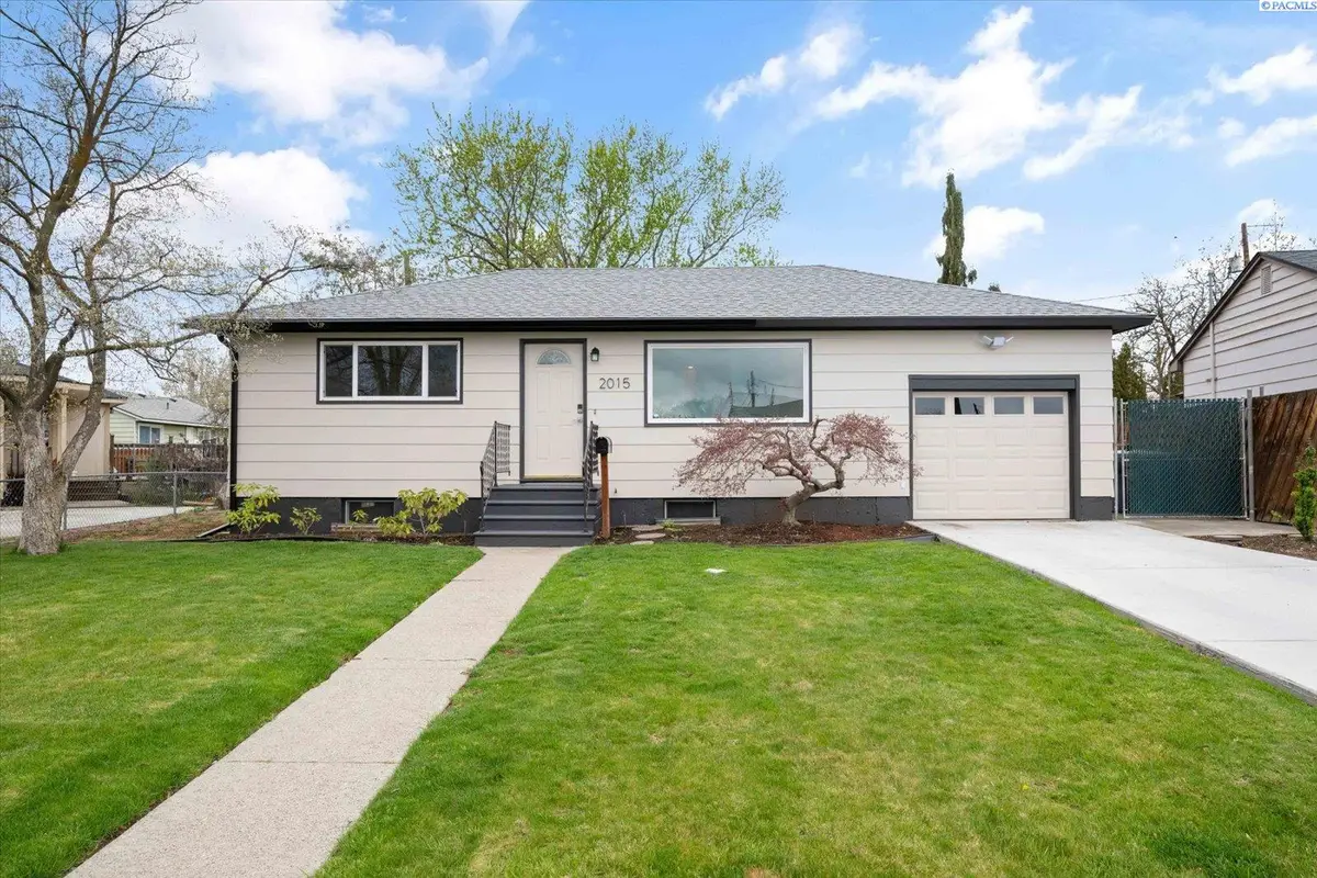 2015 Blue Ave, Richland, WA 99354 - #1