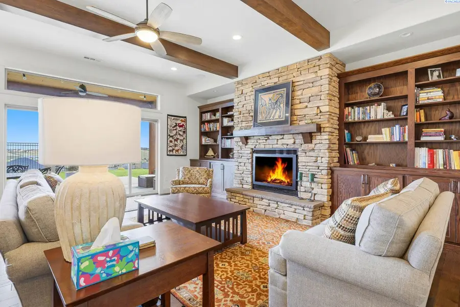 1282 Paige St, Richland, WA 99352 - #2