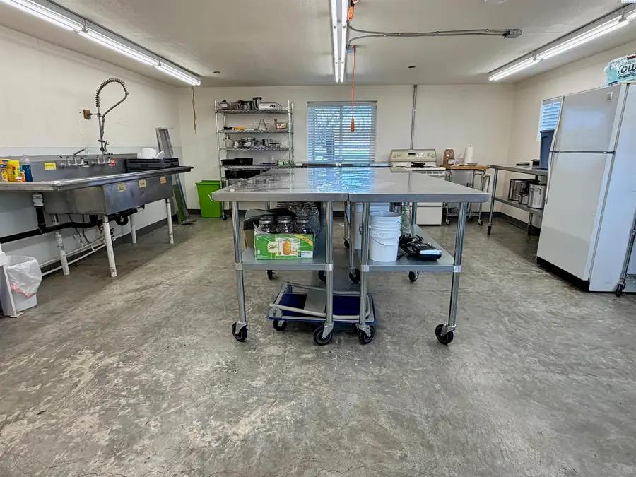 3676 N County Line Rd., Sunnyside, WA 98944 - #3