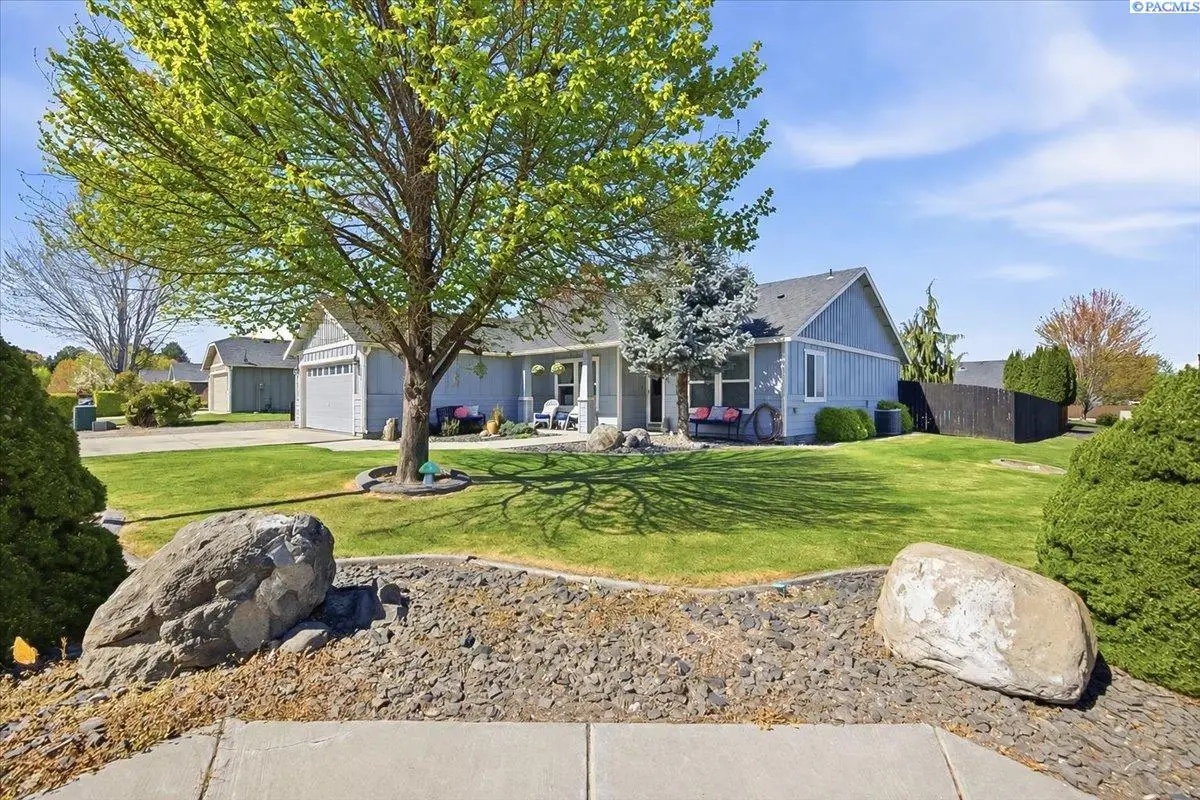 6500 W 6th Ave, Kennewick, WA 99336 - #1