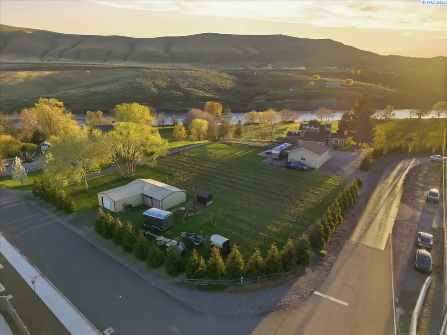 34610 N Kendall Road Nw, Benton City, WA 99320 - #2