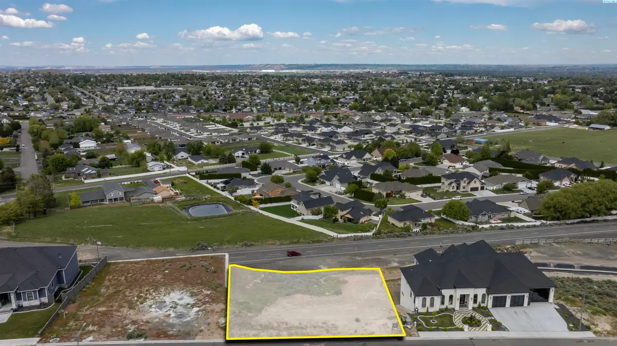 5420 Hershey Lane, West Richland, WA  - #1