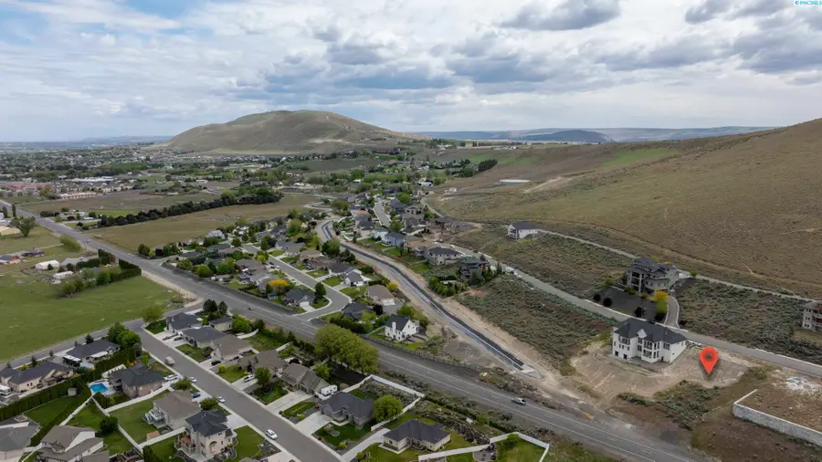 5420 Hershey Lane, West Richland, WA  - #3