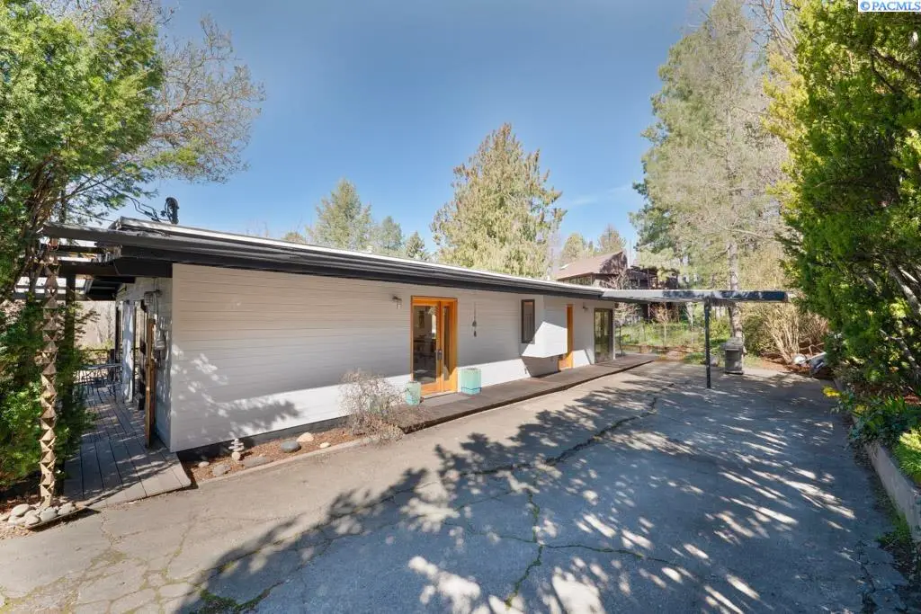 1145 NE Juniper St., Pullman, WA 99163 - #1