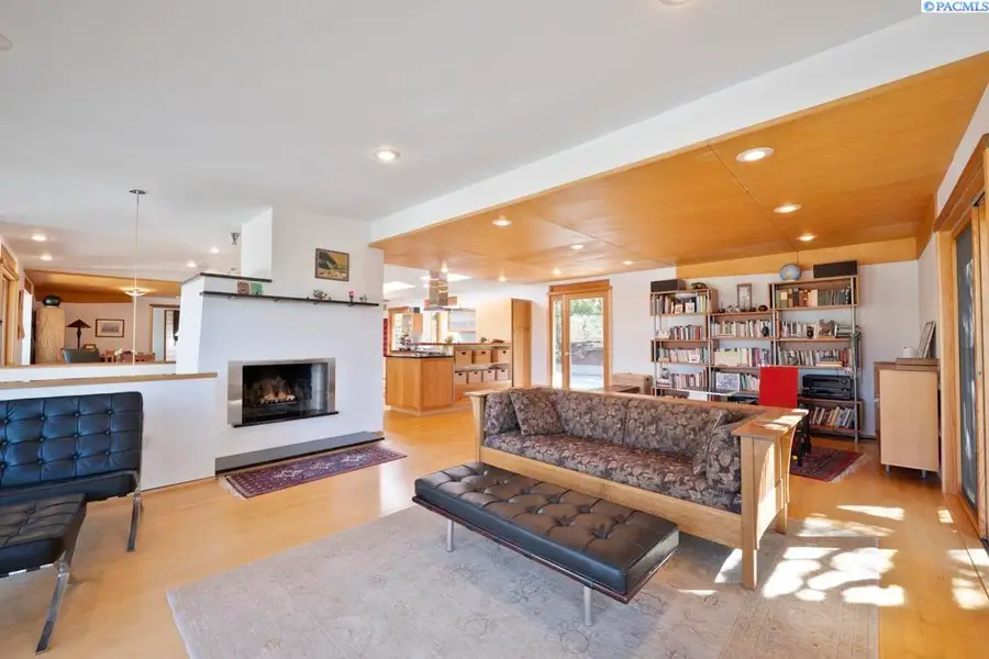 1145 NE Juniper St., Pullman, WA 99163 - #3