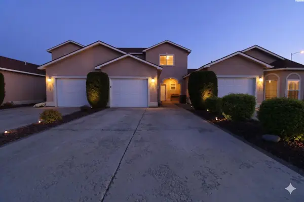 9918 Vincenzo Dr, Pasco, WA 99301