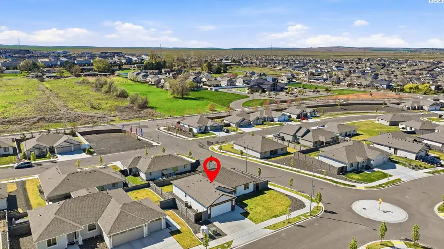 6367 W 30th Pl, Kennewick, WA 99338 - #3