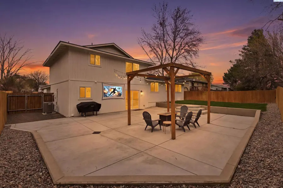 408 N Georgia St., Kennewick, WA 99336 - #2