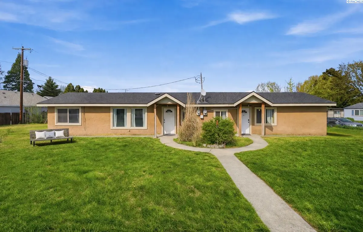 1108 W Entiat Ave, Kennewick, WA 99336 - #1