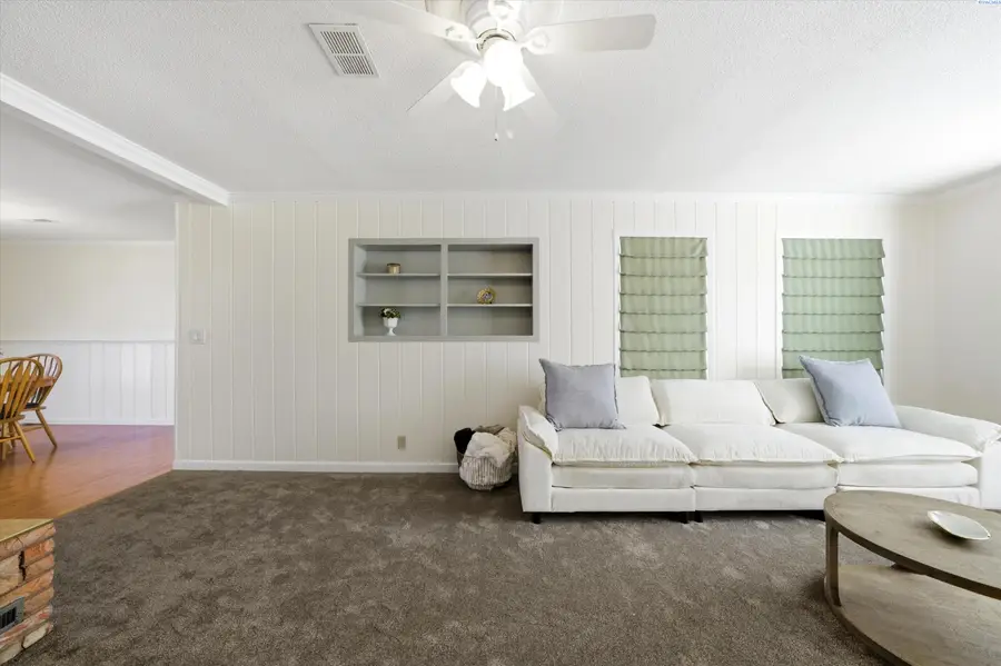 6906 W Victoria Ave, Kennewick, WA 99336 - #3