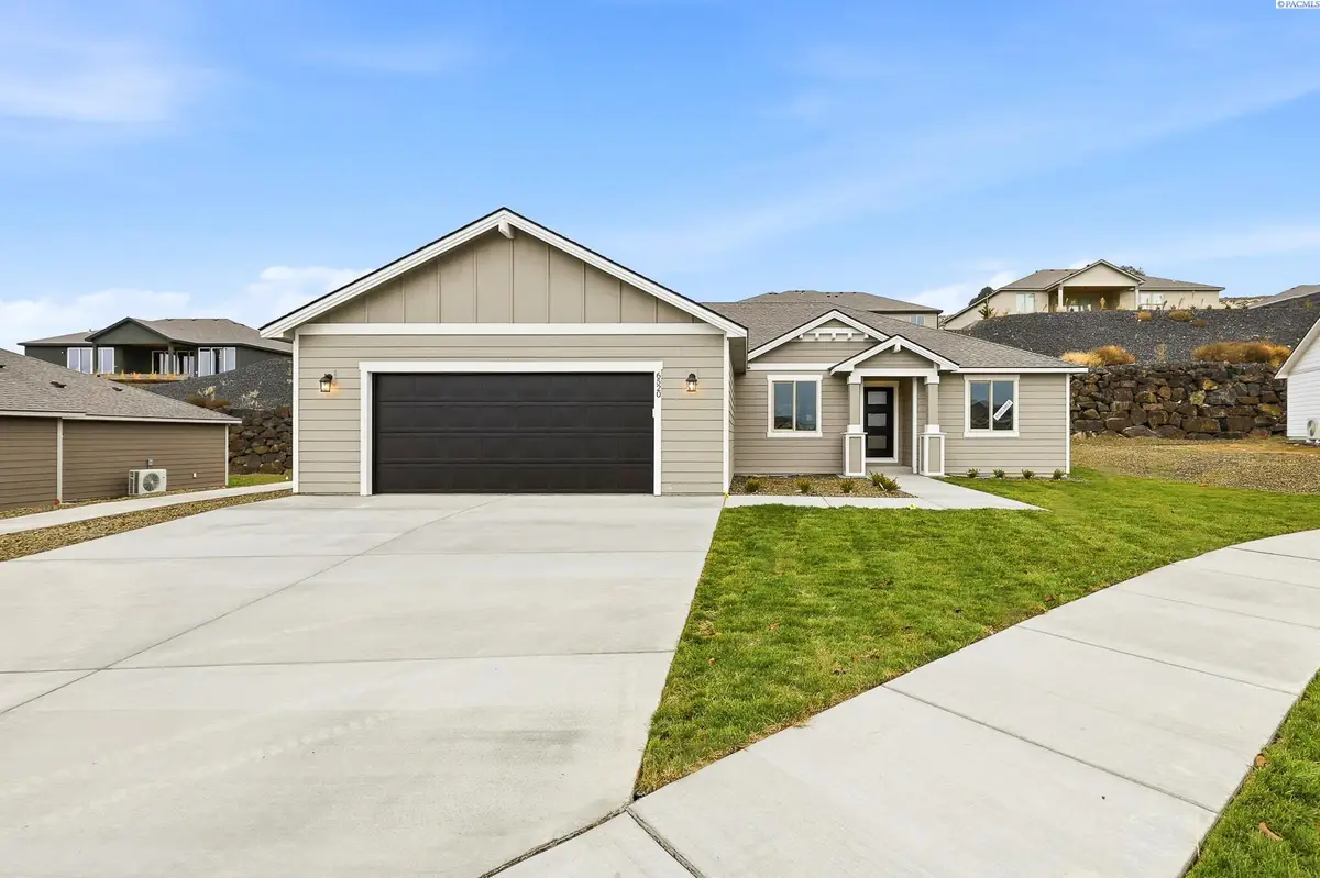 6520 W 29th Ct, Kennewick, WA 99338 - #1