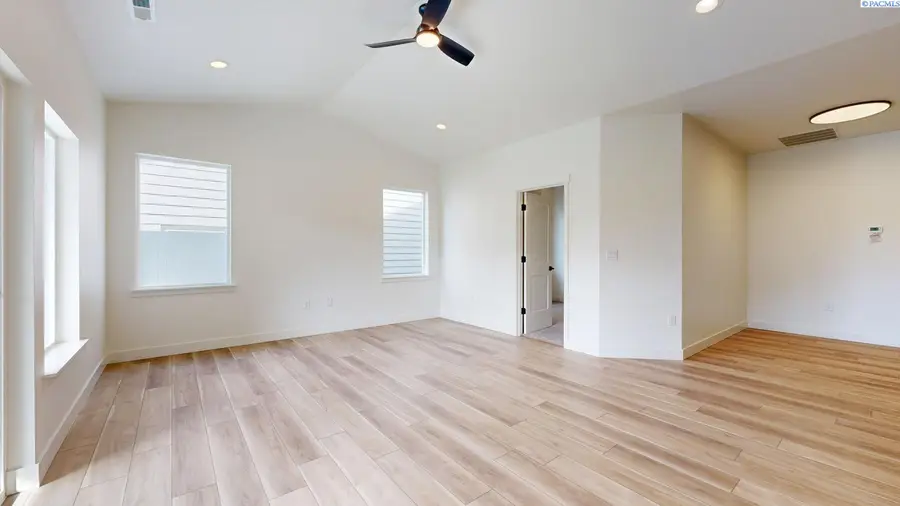 4561 Grove Court, West Richland, WA 99353 - #3