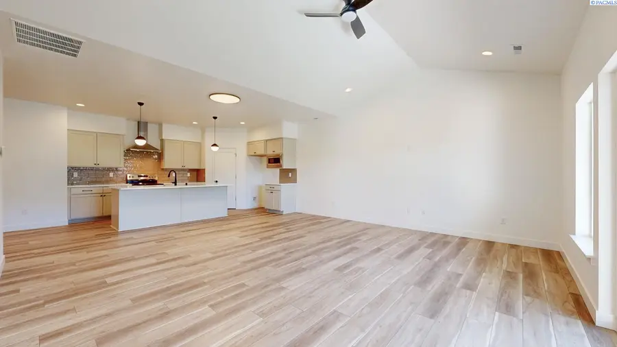 4587 Grove Court, West Richland, WA 99353 - #3