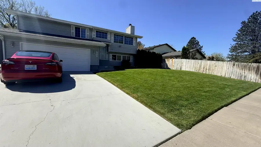 7919 W Deschutes Ave, Kennewick, WA 99336 - #3
