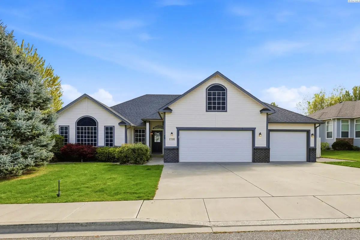 1706 Sequoia Avenue, Richland, WA 99352 - #1