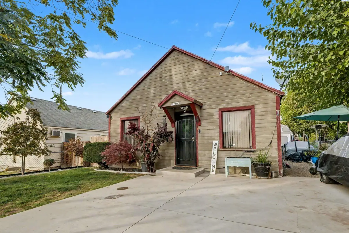 1106 Kearney Ave, Sunnyside, WA 98944 - #1