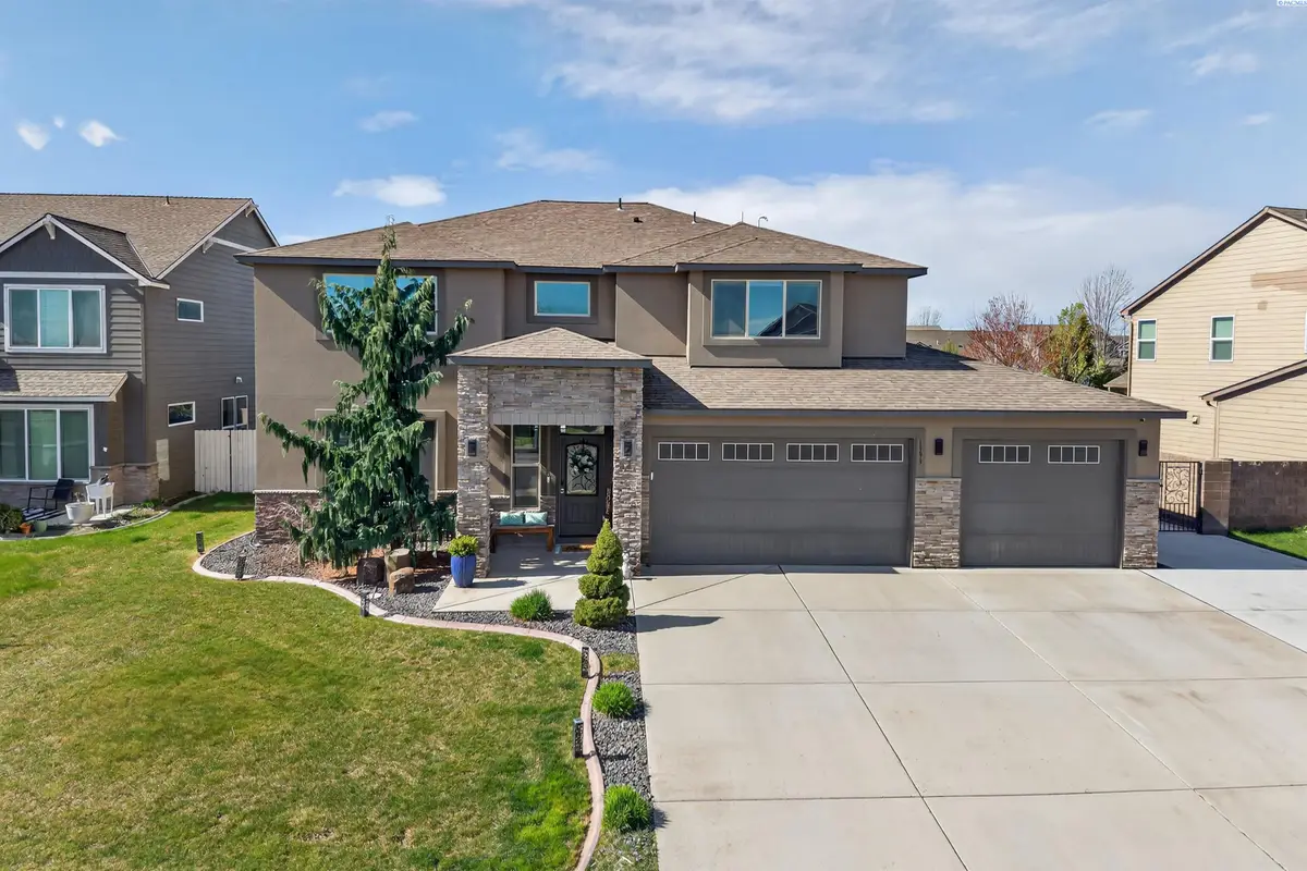 1393 Diamond Loop, West Richland, WA 99353 - #1