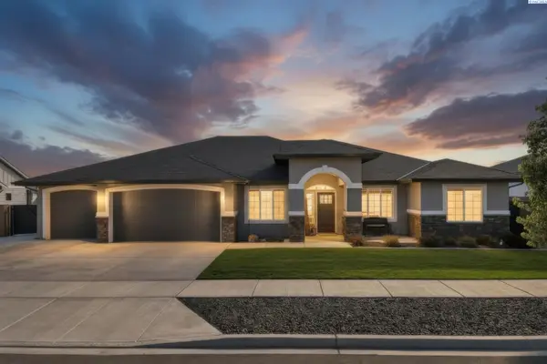 4047 Corvina St, Richland, WA 99352