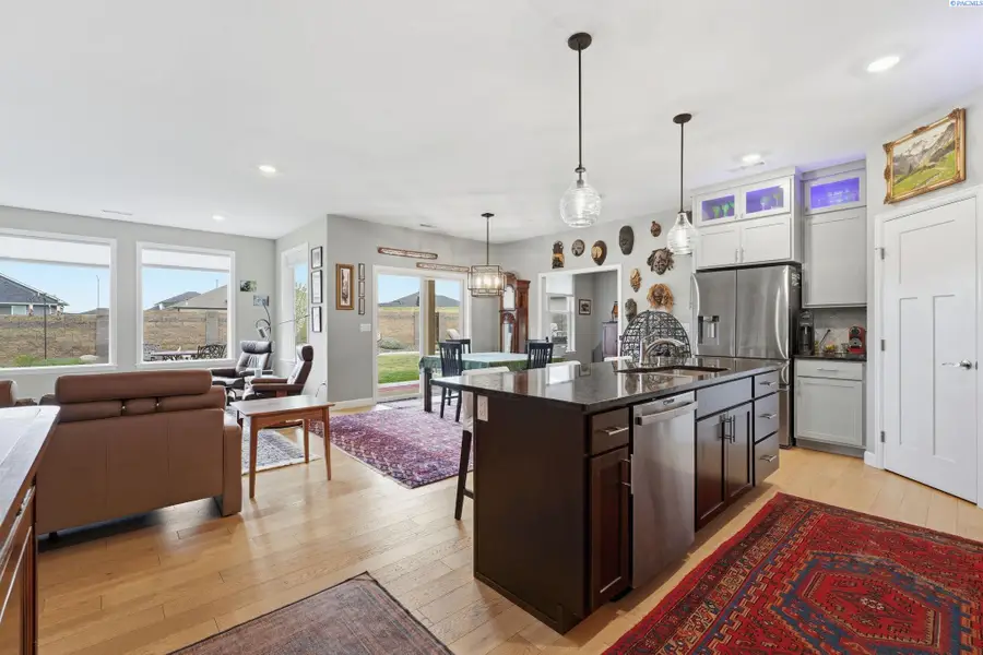 3204 Indigo Ln, Pasco, WA 99301 - #3