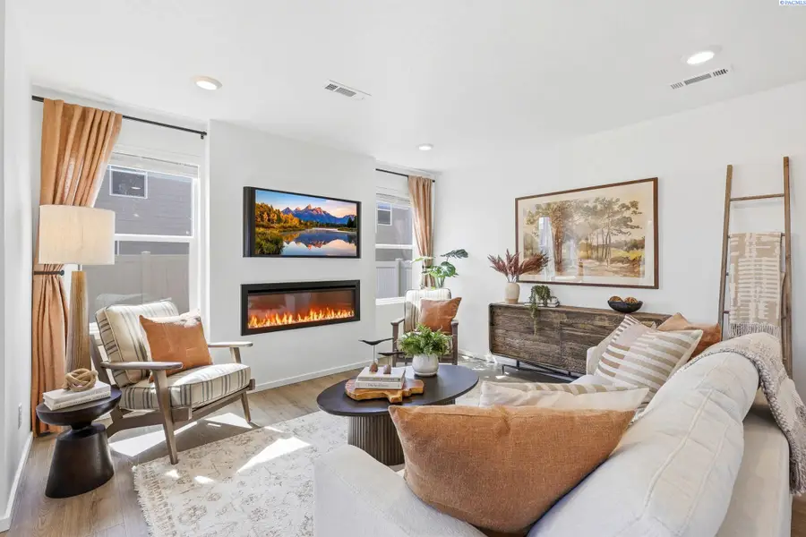 6439 Sandstone Dr, Pasco, WA 99301 - #3