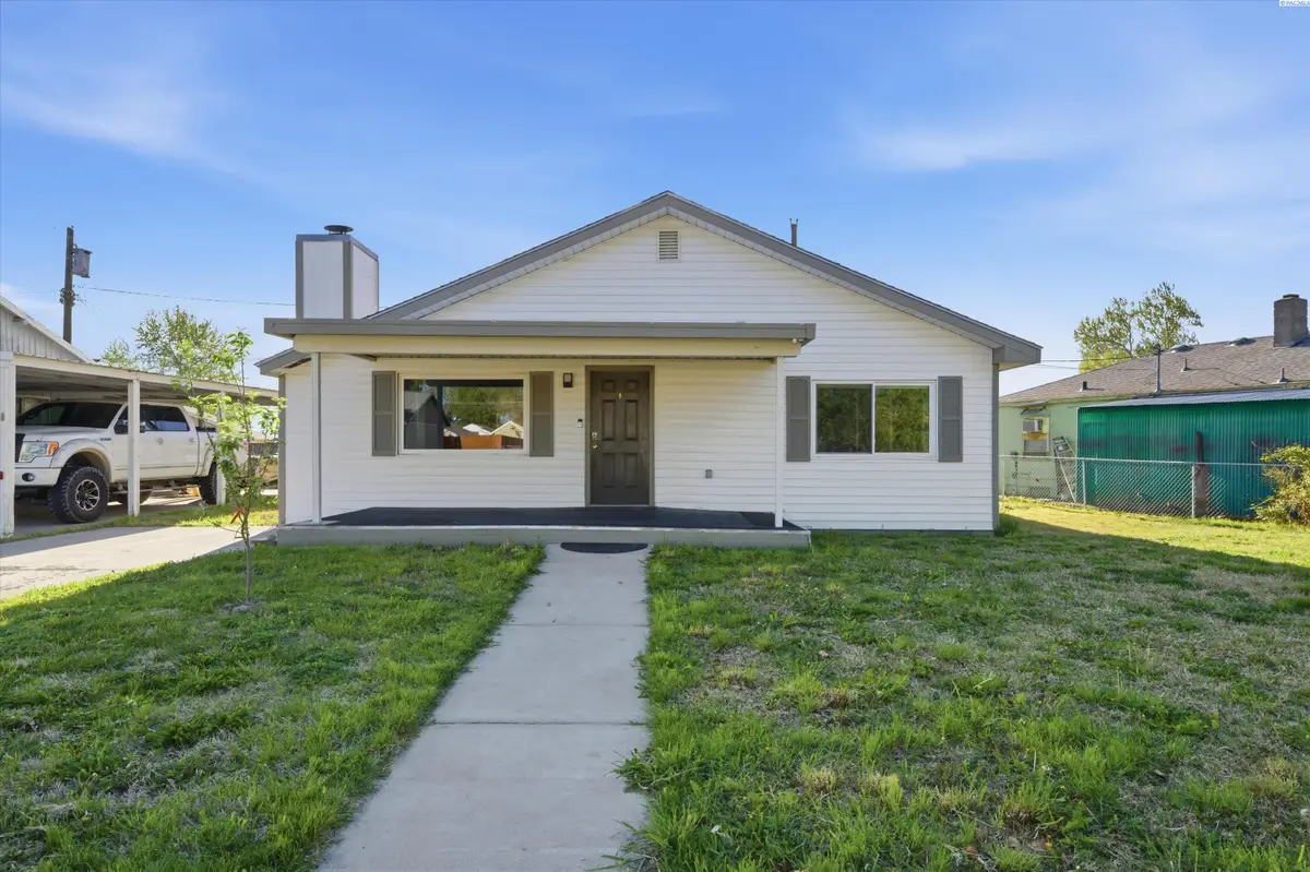 402 Rossell Ave, Richland, WA 99352 - #1