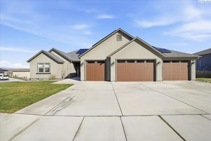 6832 Collins Road, West Richland, WA 99353 - #2