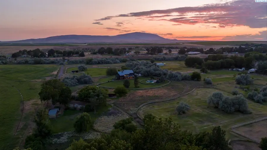 90705 Yakima River Drive, West Richland, WA 99352 - #2