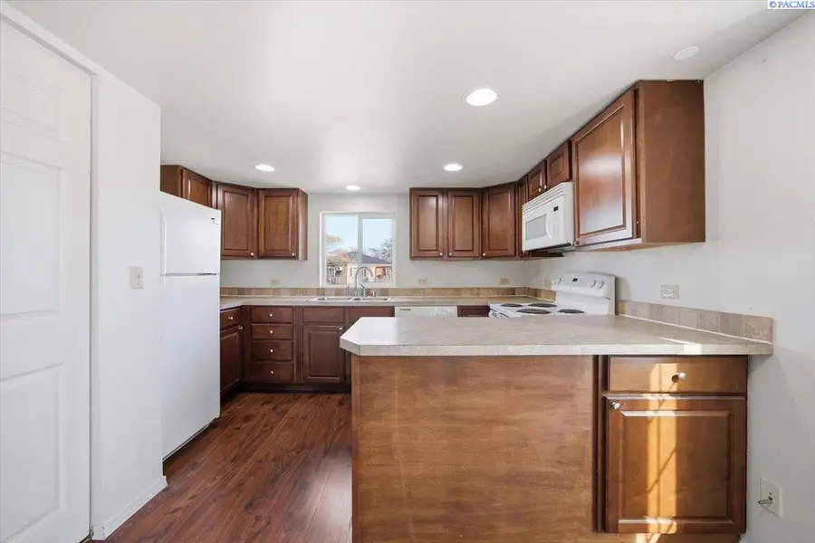 412 Adams St, Richland, WA 99352 - #2