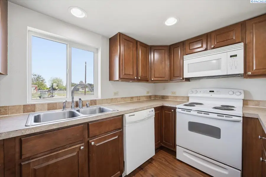 412 Adams St, Richland, WA 99352 - #3