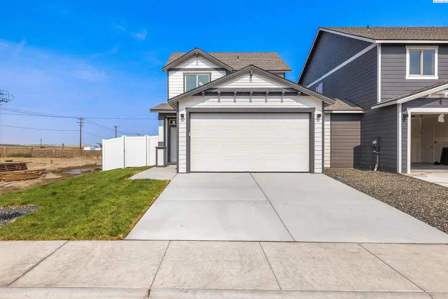 7672 Grapevine Ct, West Richland, WA 99353 - #2