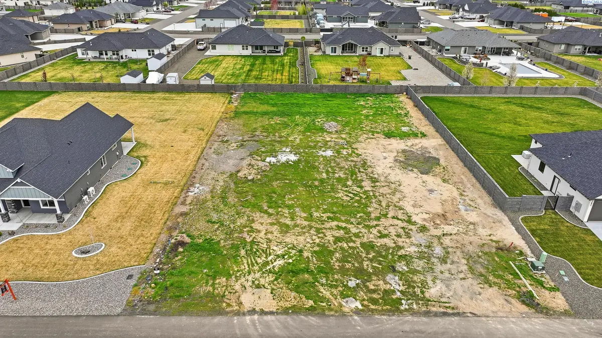 6615 Lazy B Dr, Pasco, WA 99301 - #1