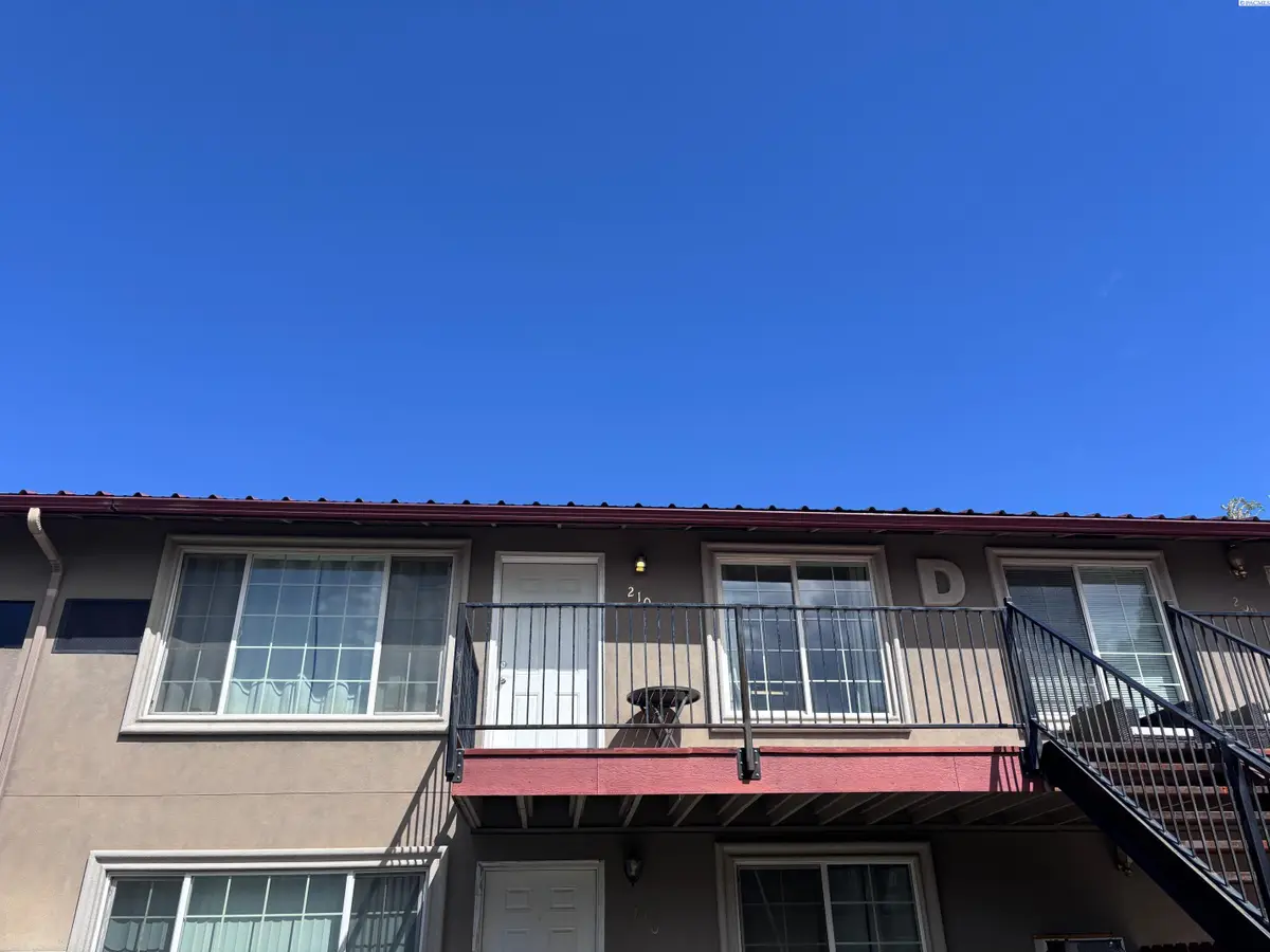 526 S 40th Ave #d-210 #D-210, West Richland, WA 99353 - #1