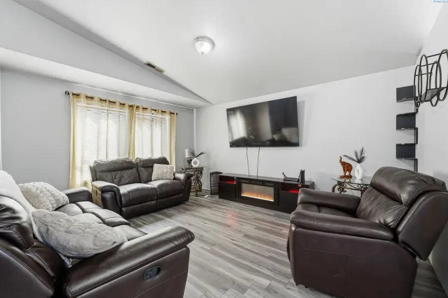 5116 Cleveland Ln., Pasco, WA 99301 - #3