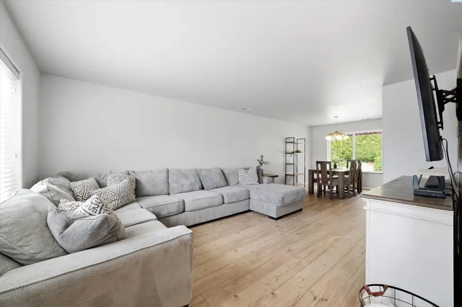 2004 W 28th Pl, Kennewick, WA 99336 - #3