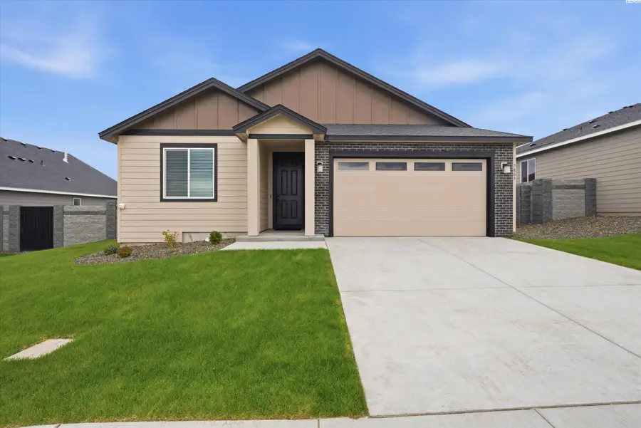 7863 Lennox St, West Richland, WA 99353 - #2