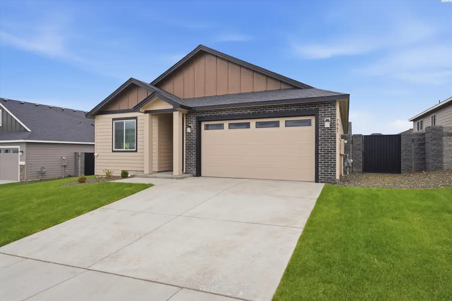7863 Lennox St, West Richland, WA 99353 - #3