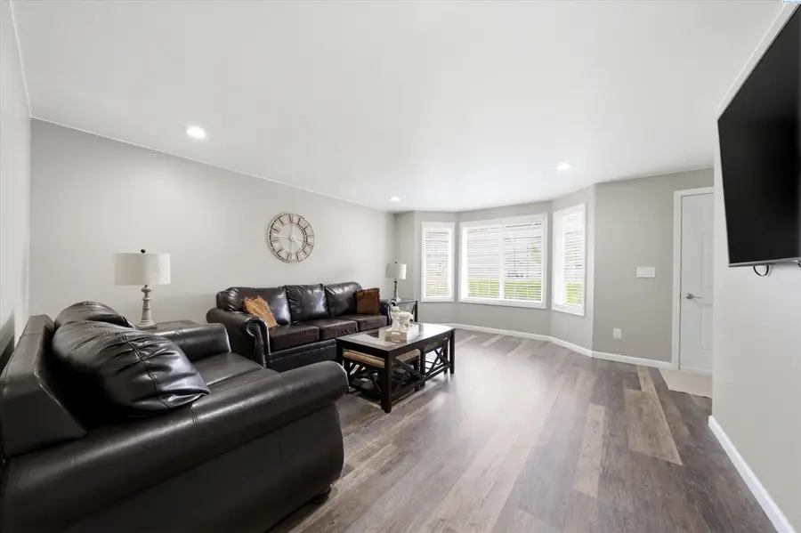 6207 Camden Dr, Pasco, WA 99301 - #3