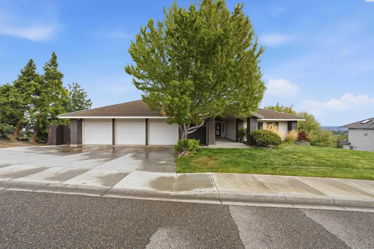 4100 W 43rd Ave, Kennewick, WA 99337 - #1