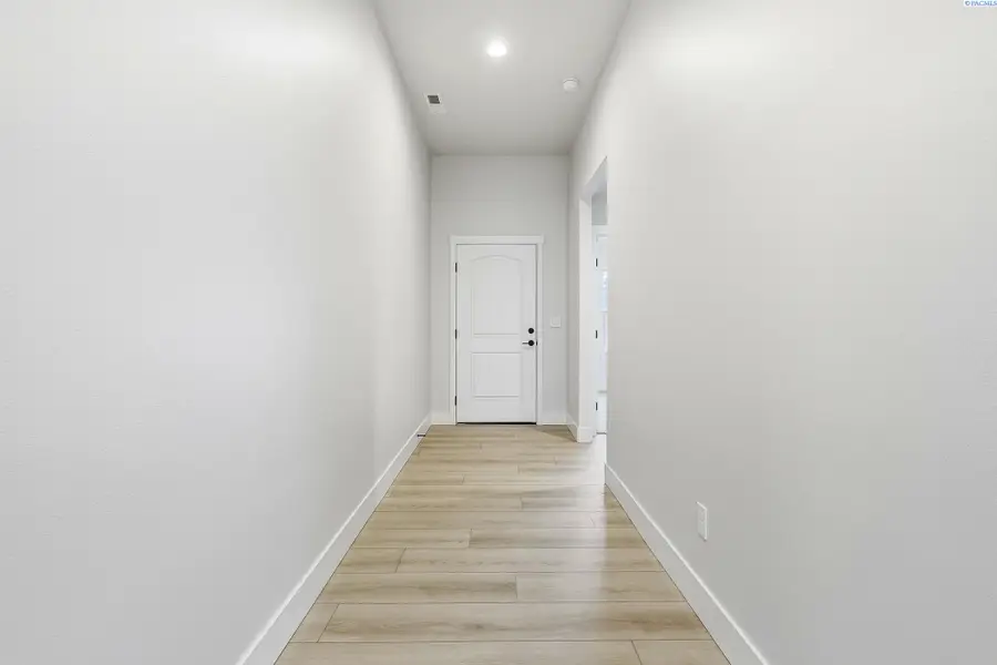 6449 W 29th Ct, Kennewick, WA 99338 - #3