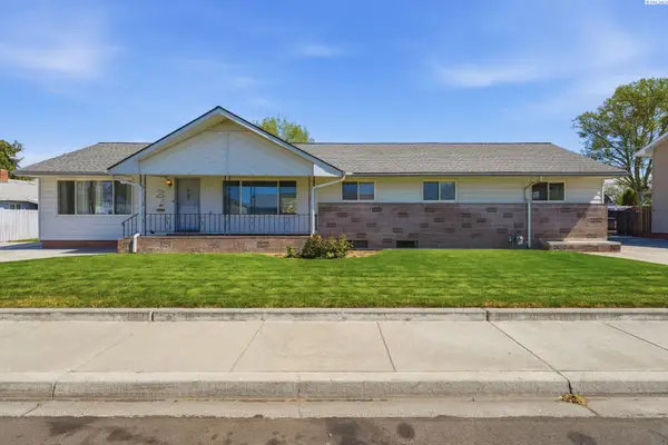 1330 Farrell Ln, Richland, WA 99354