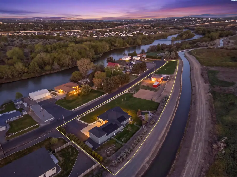 2807 N Riverside Drive, West Richland, WA 99353 - #2