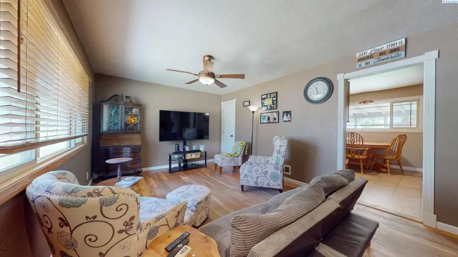 1912 Lassen Avenue, Richland, WA 99354 - #2