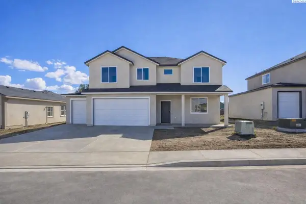 308 Victoria Street, Sunnyside, WA 98944