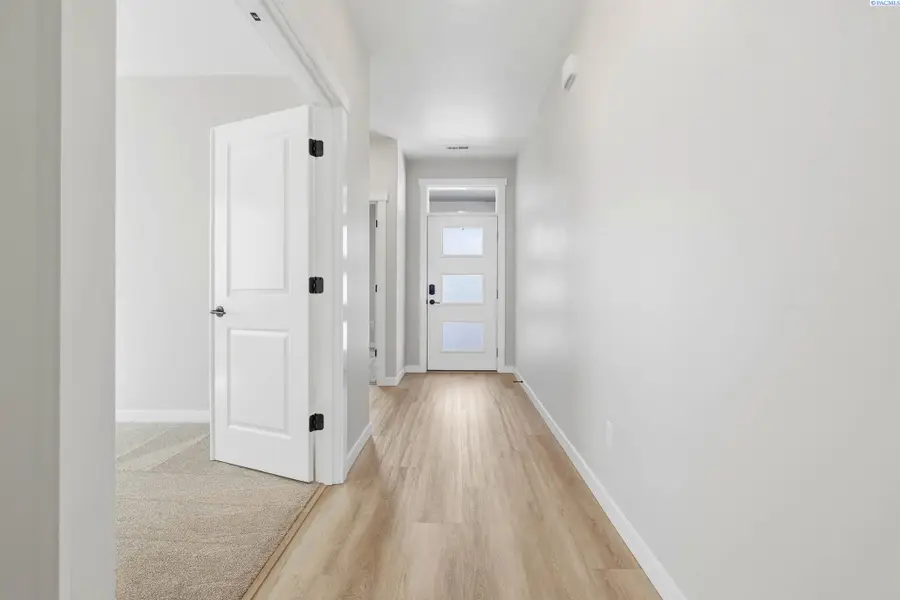 3313 S Nelson Pl, Kennewick, WA 99338 - #3