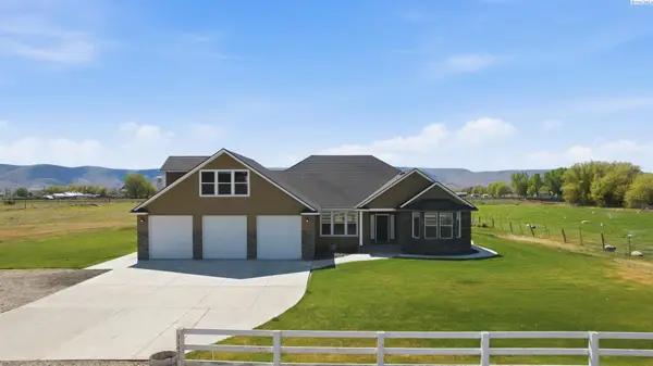 11625 N Missimer Rd, Prosser, WA 99350