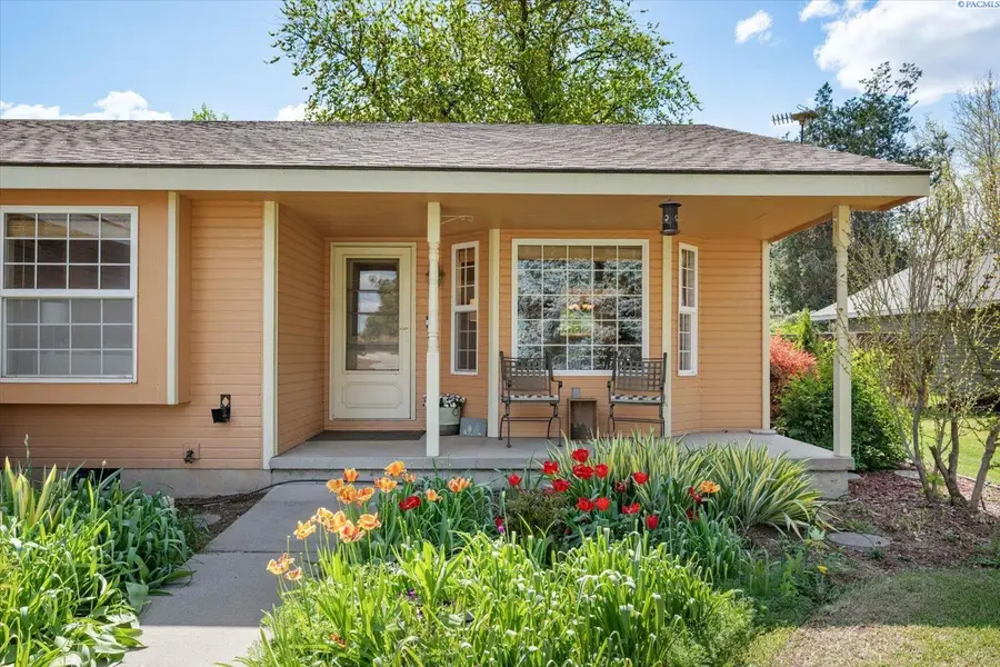 1713 W 8th Place, Kennewick, WA 99336 - #2