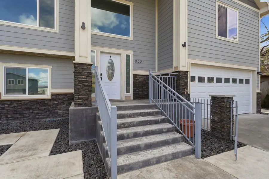 8021 W Hood Ave, Kennewick, WA 99336 - #3