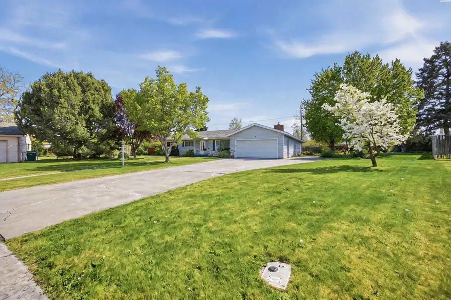 4303 W Okanogan Avenue, Kennewick, WA 99336-0000 - #3