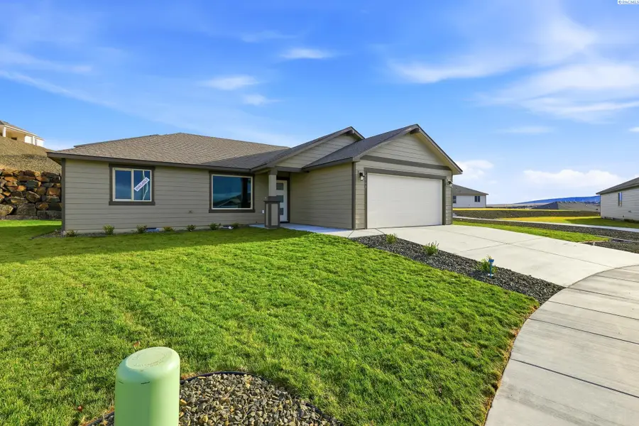 6448 W 29th Ct, Kennewick, WA 99338 - #2